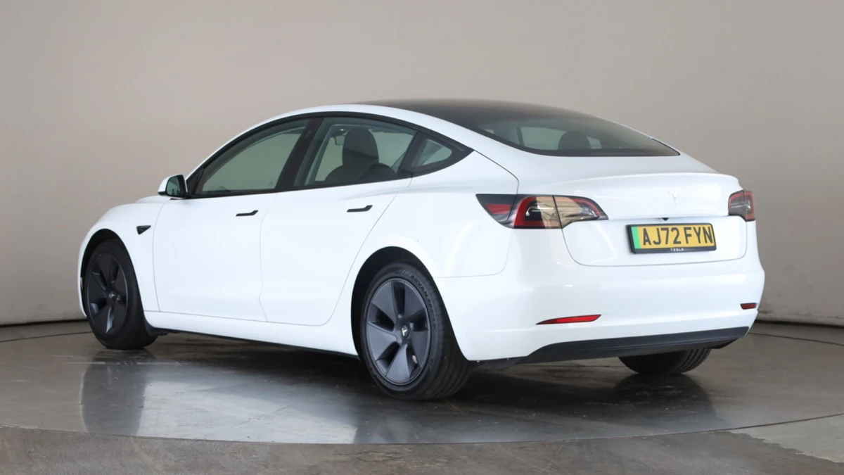 The Tesla Model 3 Saloon