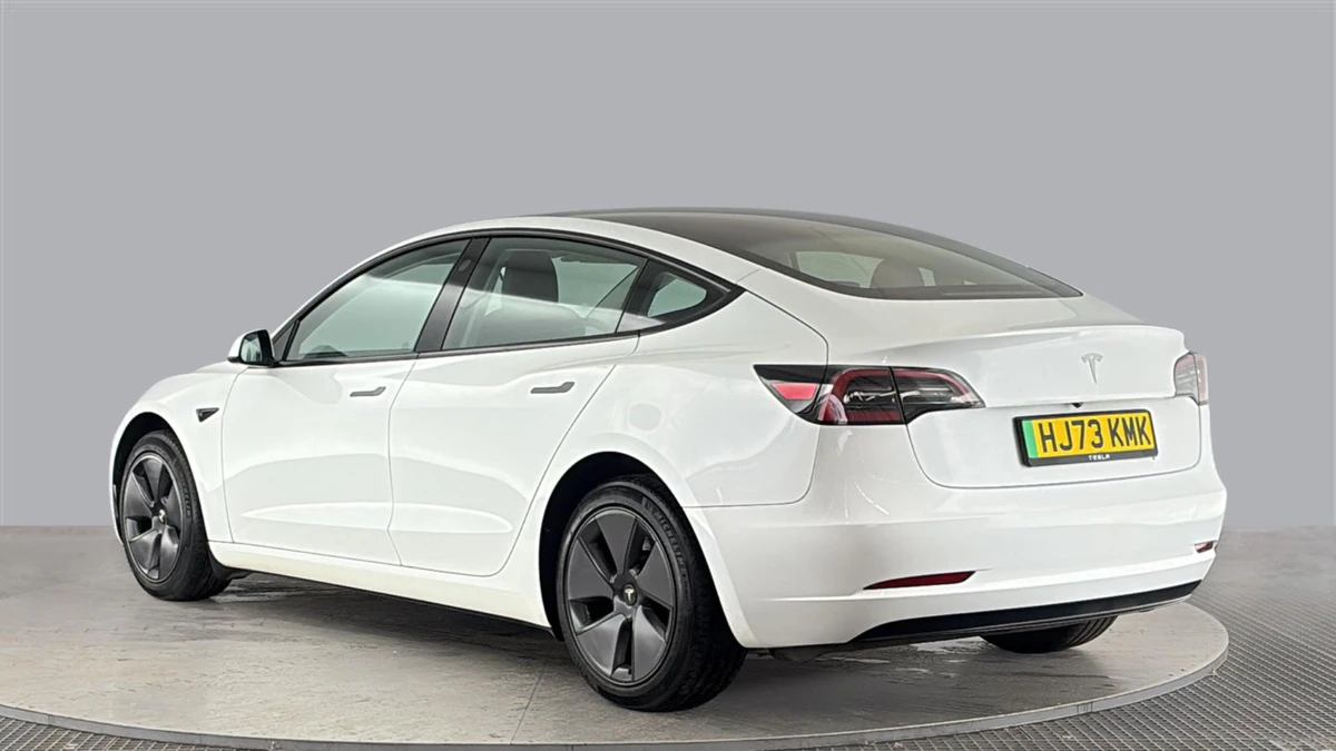 The Tesla Model 3 Saloon