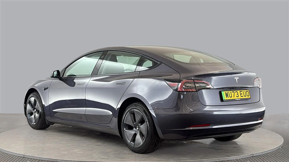 The Tesla Model 3 Saloon