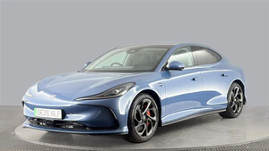 IM5 Electric Hatchback, 2026